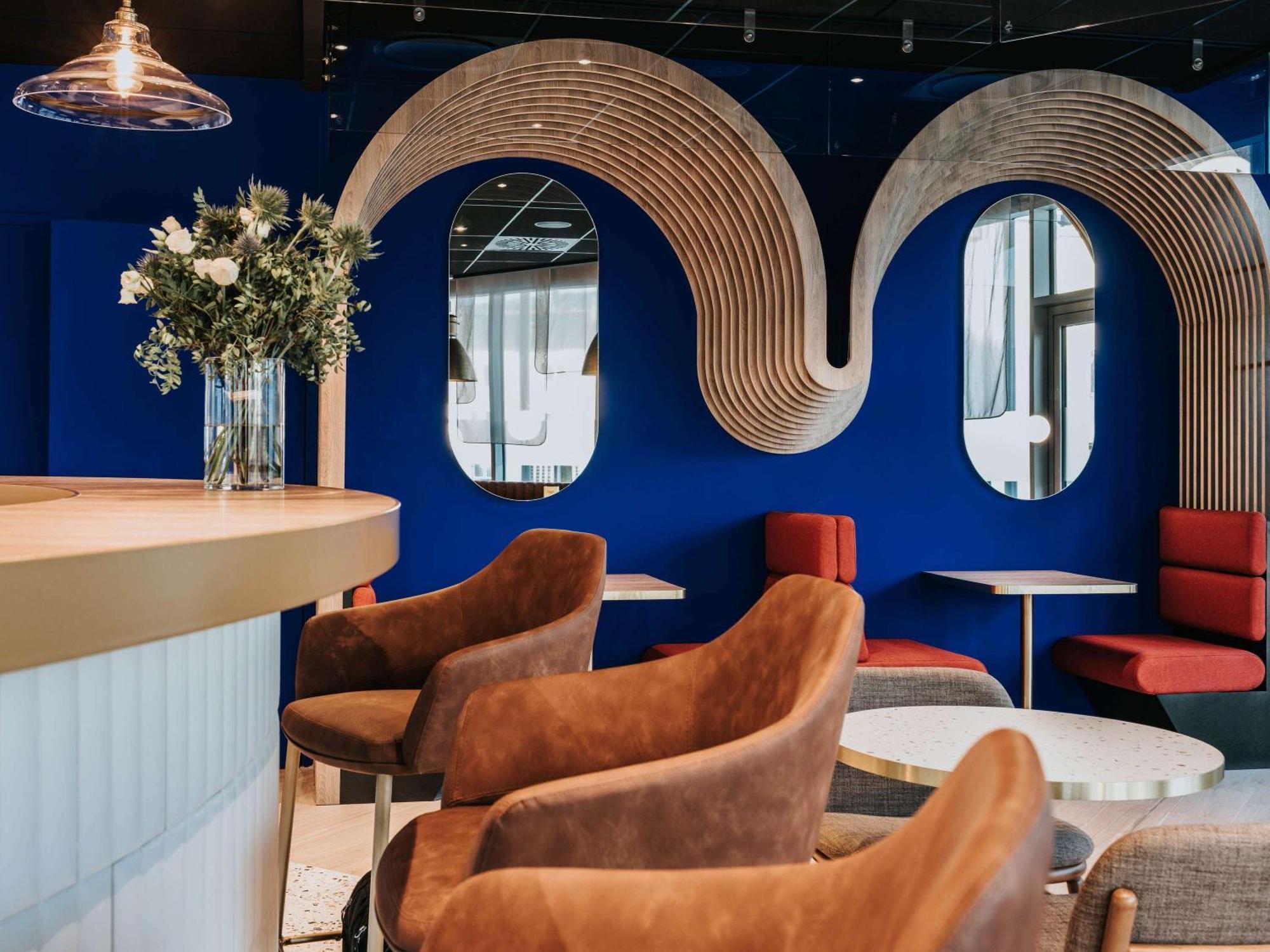 Novotel Angers Centre Gare Екстер'єр фото