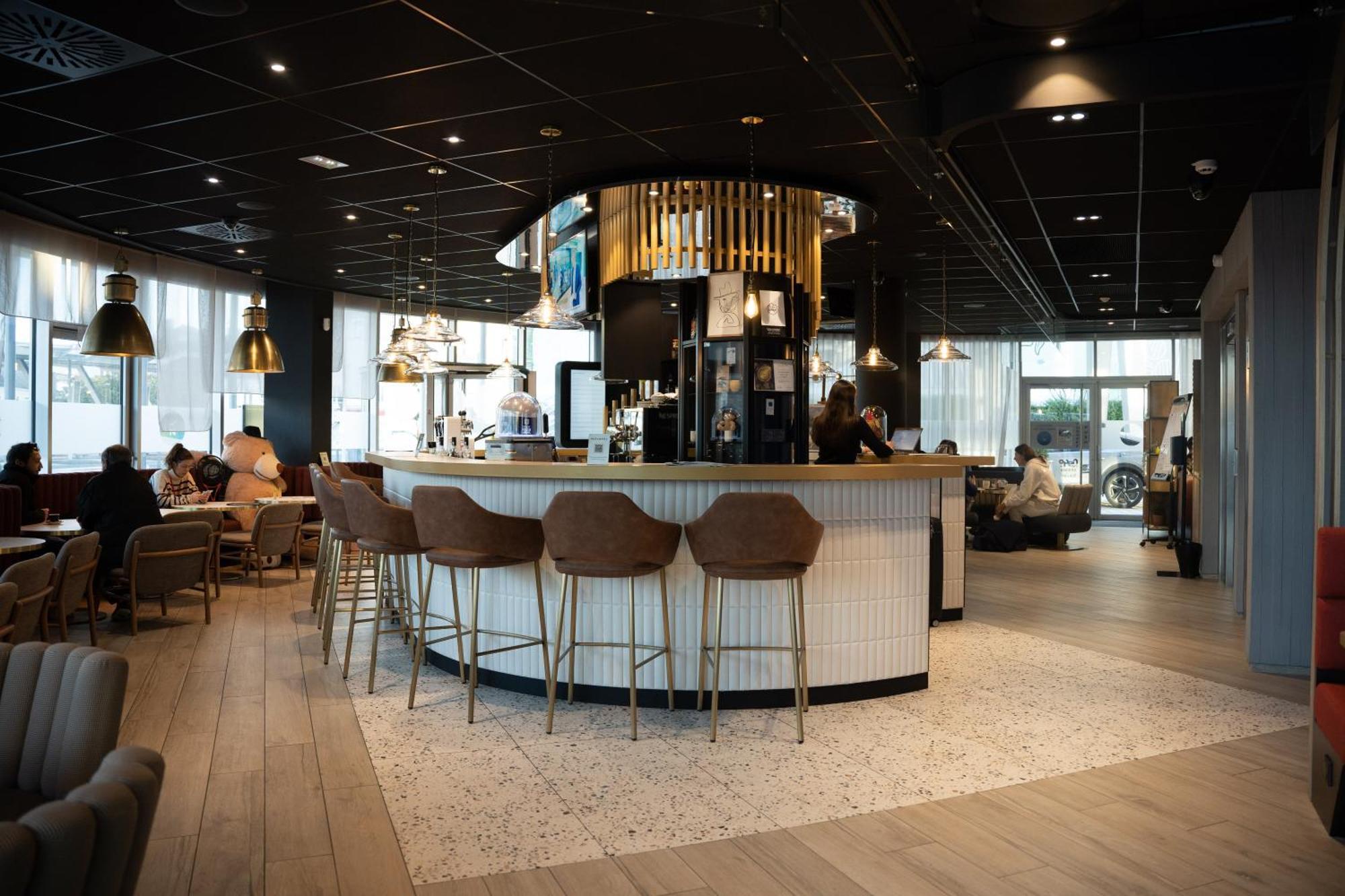 Novotel Angers Centre Gare Екстер'єр фото